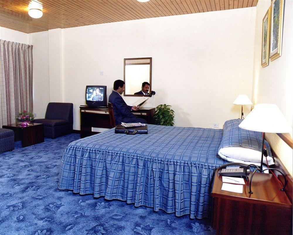 מנאמה Atlas Hotel מראה חיצוני תמונה