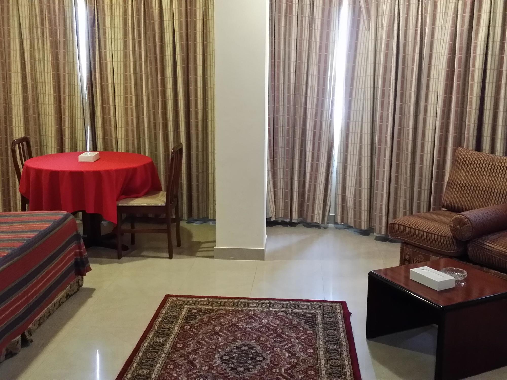 מנאמה Atlas Hotel מראה חיצוני תמונה