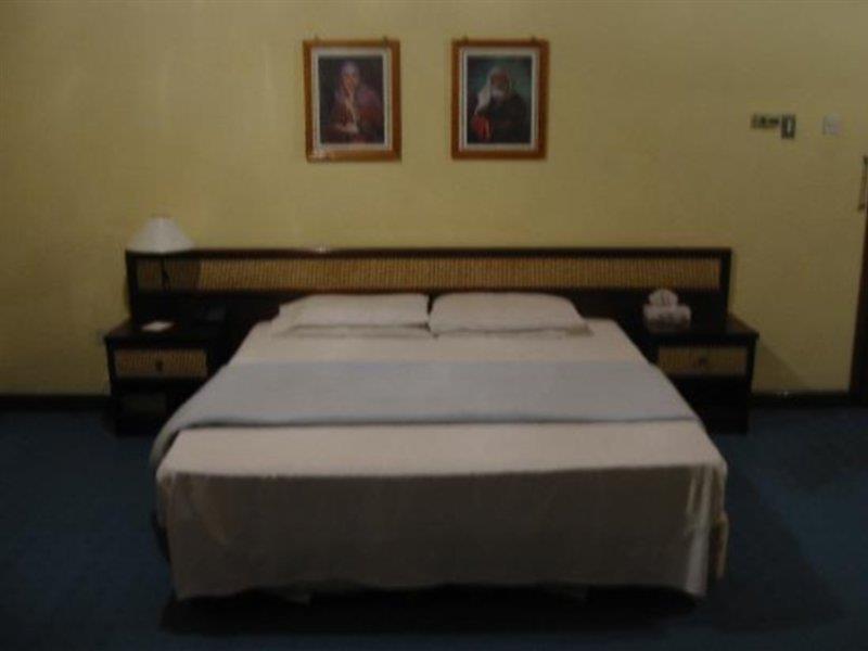 מנאמה Atlas Hotel מראה חיצוני תמונה