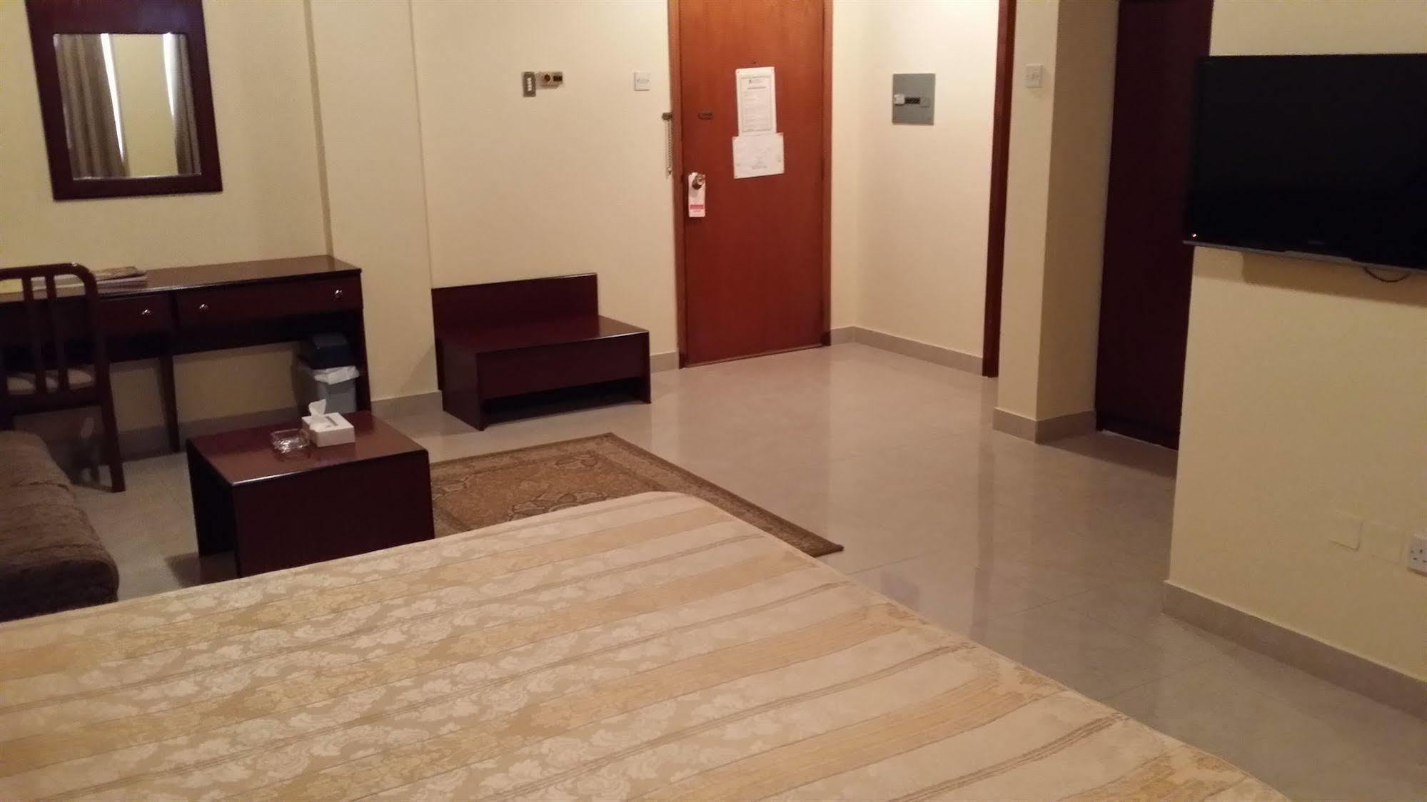 מנאמה Atlas Hotel מראה חיצוני תמונה
