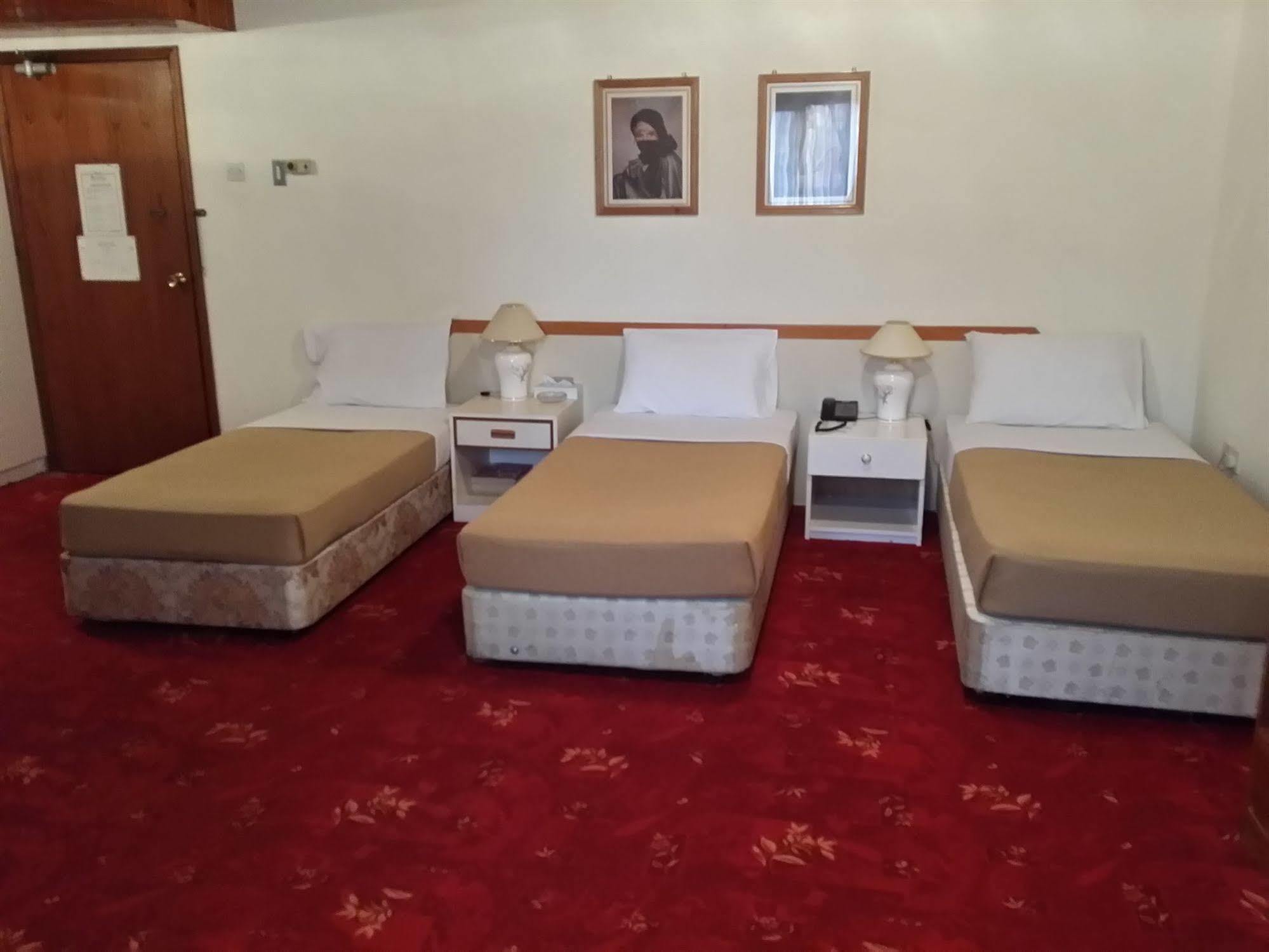 מנאמה Atlas Hotel מראה חיצוני תמונה