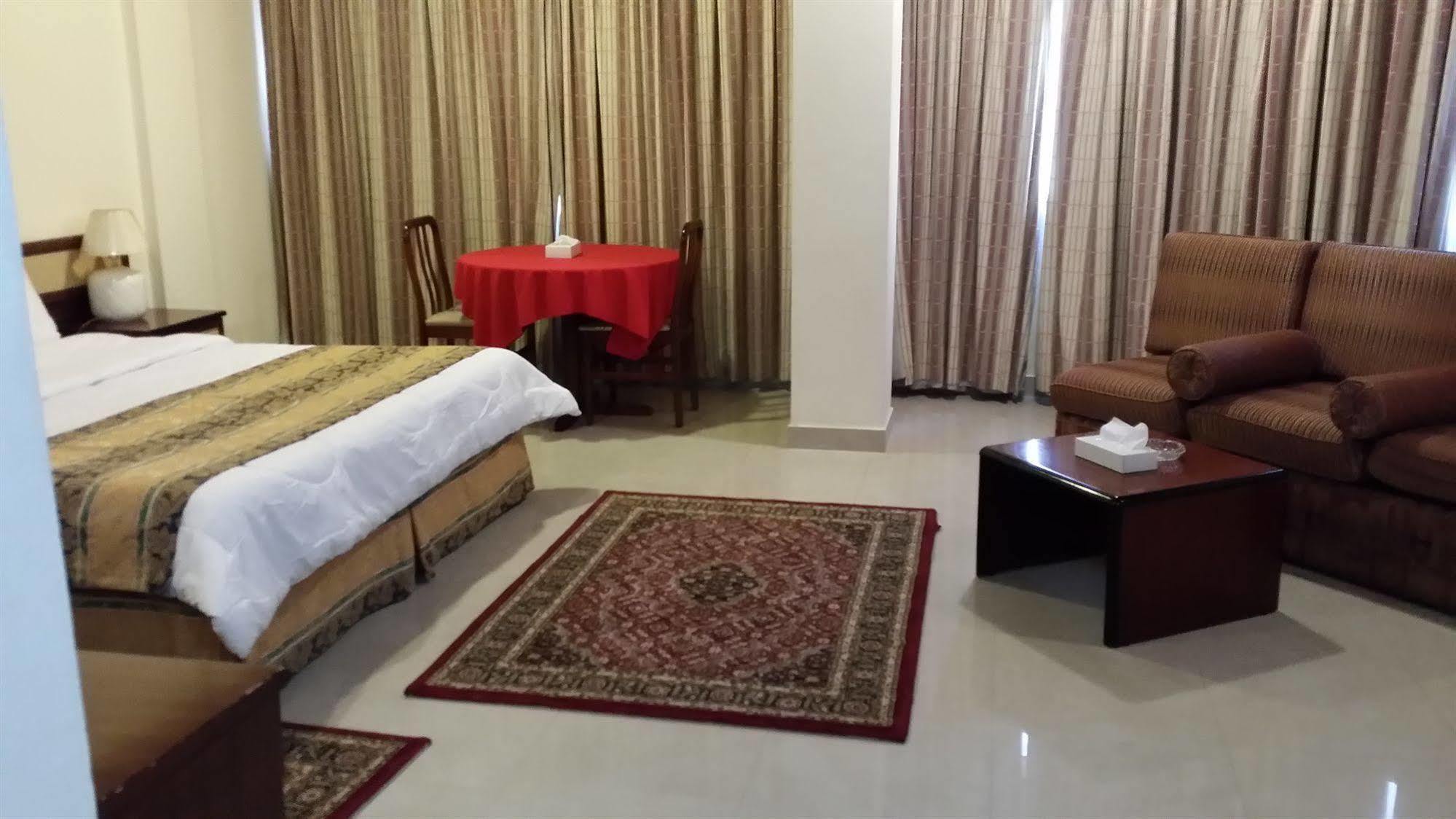 מנאמה Atlas Hotel מראה חיצוני תמונה