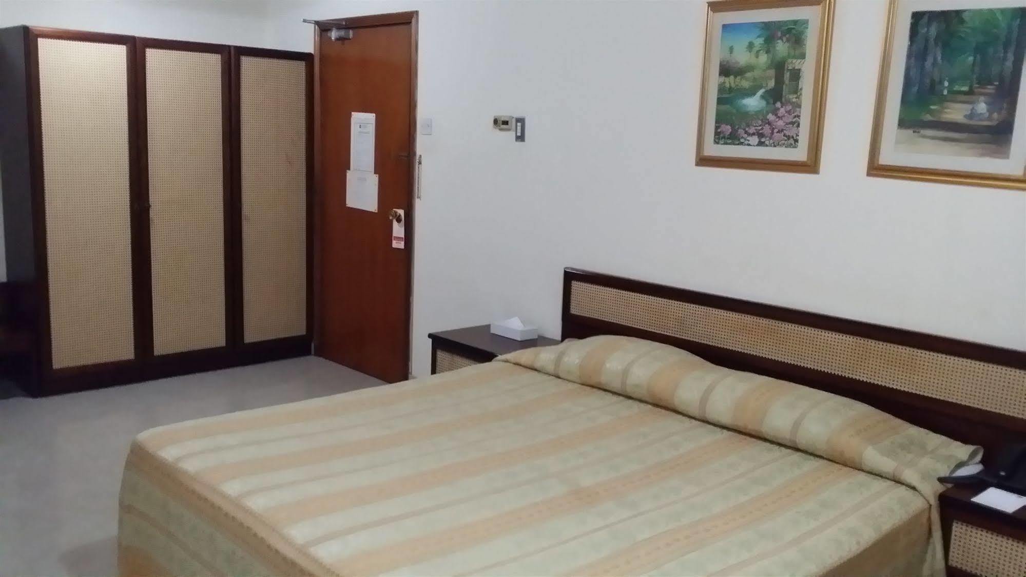 מנאמה Atlas Hotel מראה חיצוני תמונה